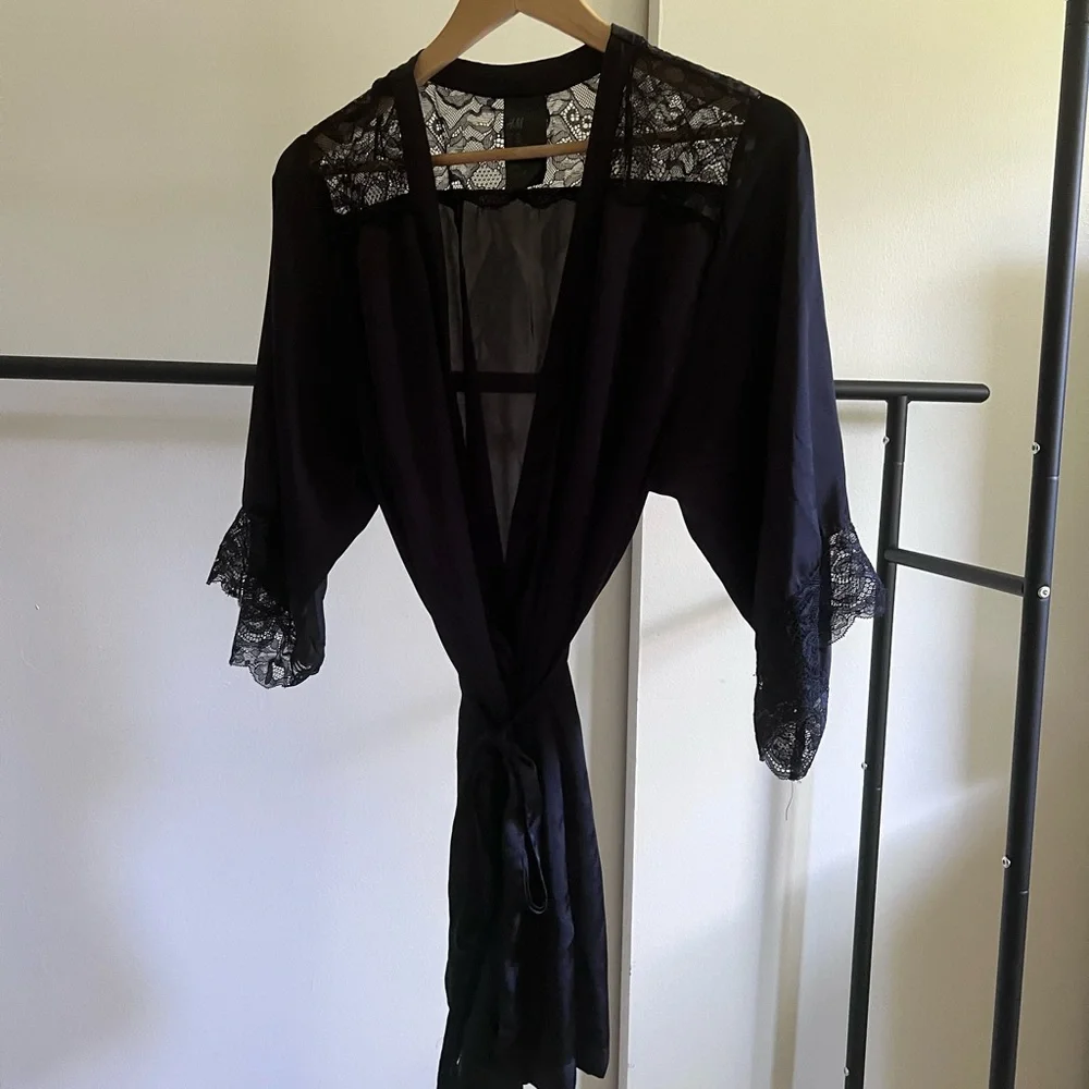 H&M black Robe - Picture 2 of 3